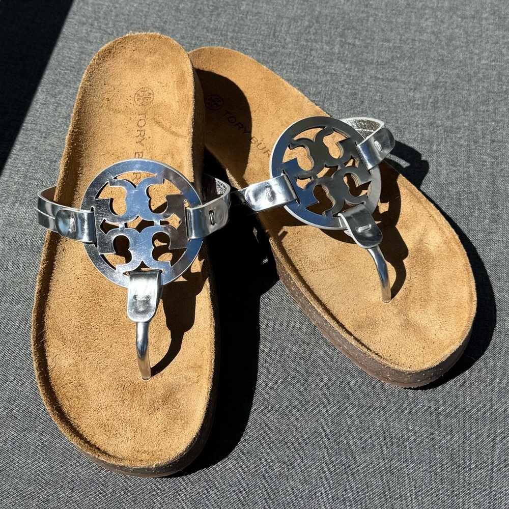 Tory Burch Silver Sandals, size 8M - Brand New